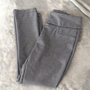 ~Dalia Pull Up Comfort Stretch Pants